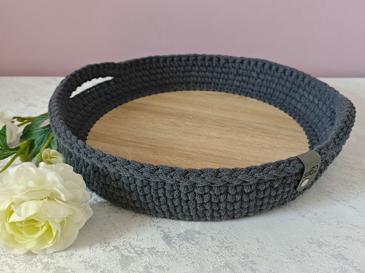 Tablett mit beschichtetem Boden in Natureiche